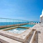 Apartment In Cartagena, Excellent Ocean Views